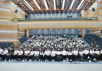 回首星辰路 踔厉再前行｜育才美高召开2023-2024学年工作总结大会