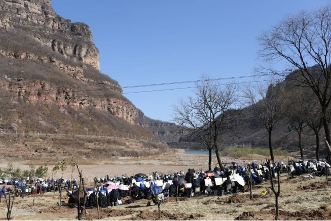 育美视界｜艺术与自然的完美融合——记育美学子太行山写生之旅