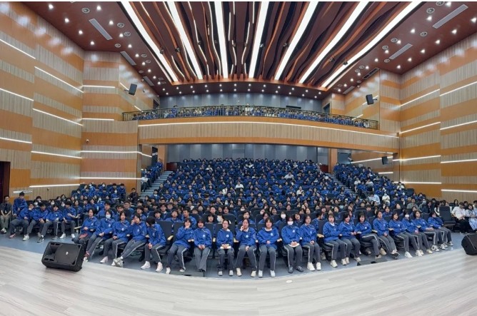 聚焦艺考新趋势：育美2026美术联考集训动员会揭秘“硬核备考”