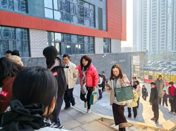 艺启新程，再遇育美｜赴一场美育之约，探一所特色名校