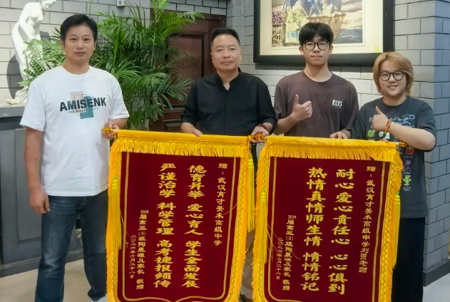 心怀感恩，不负培育｜育美学子暖心致谢母校